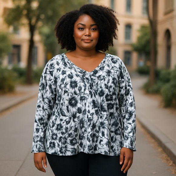 Lane Bryant Tops - Lane Bryant Black & White Floral Long Sleeve V‎ Neck Blouse Plus Size 22/24 #190